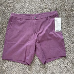 LULULEMON commission short